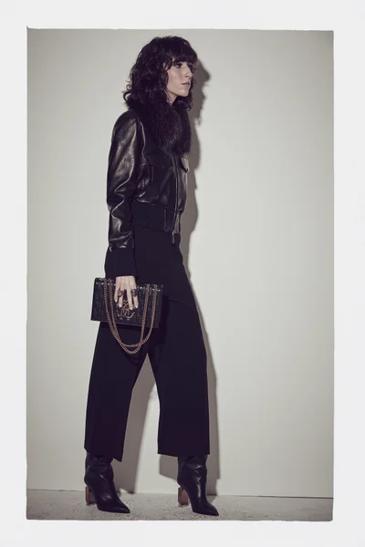 Look 15